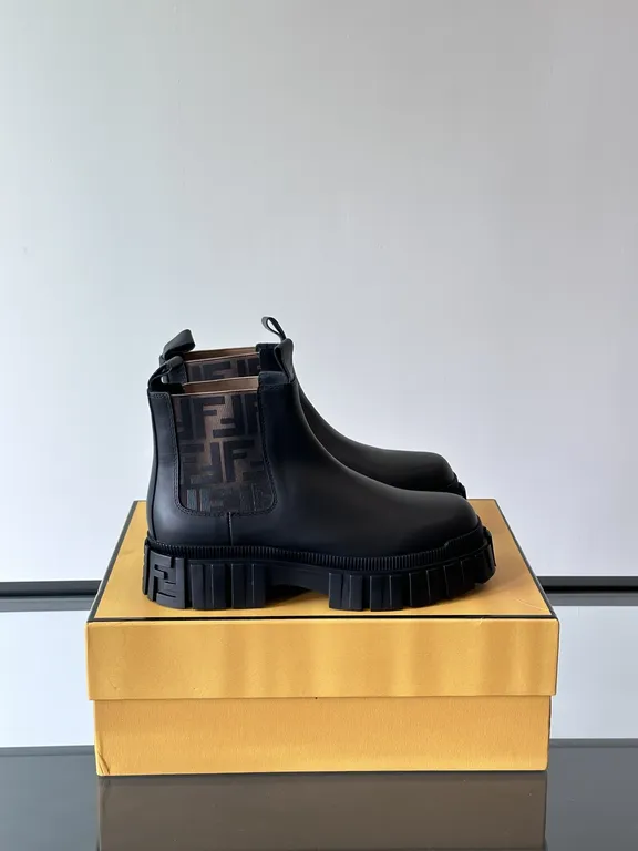 Fendi Shoe 